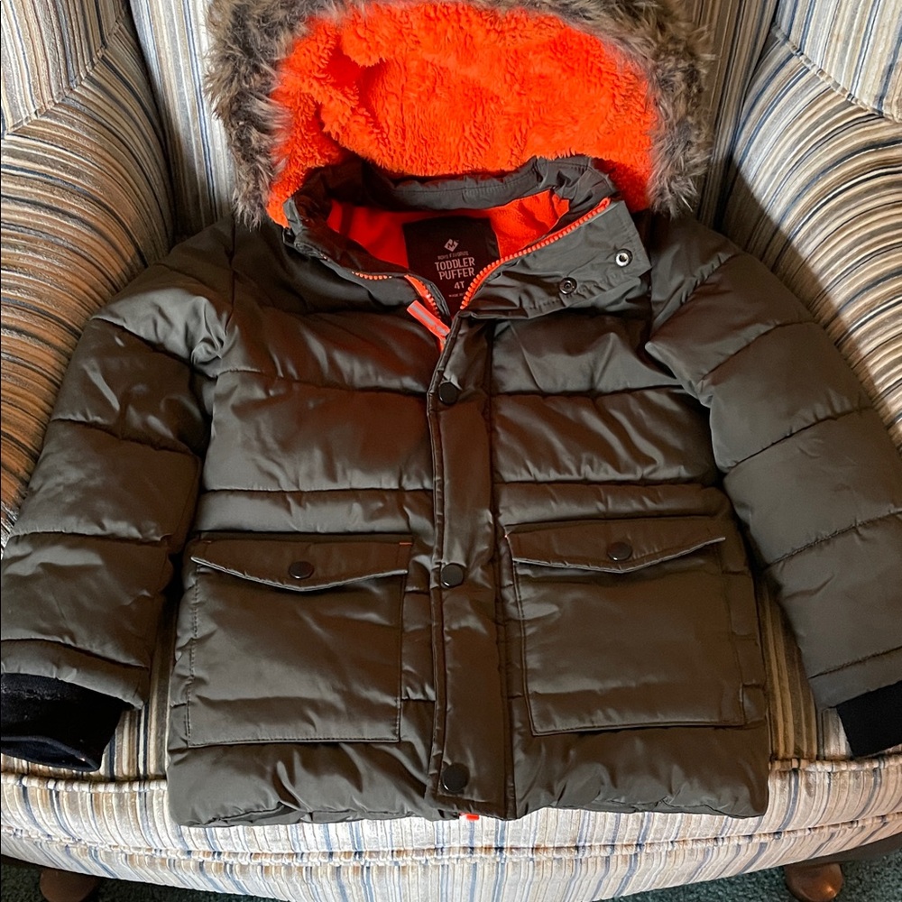Toddler Puffer Jacket with Faux Fur Hood